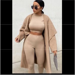 Fashionnova Taupe legging set Large